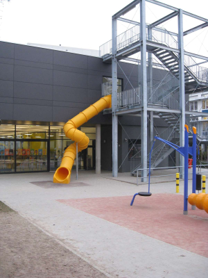 Spiralförmige Röhrenrutsche, TÜV-geprüft